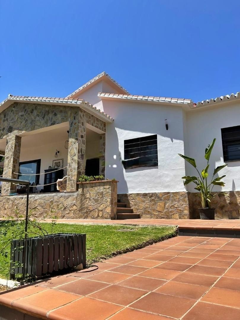Exterior view of House or chalet to rent in Rincón de la Victoria  with Air Conditioner, Heating and Terrace
