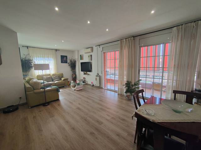 Piso en Venta en Plaza Jaume Balmes en Passeig Maragall