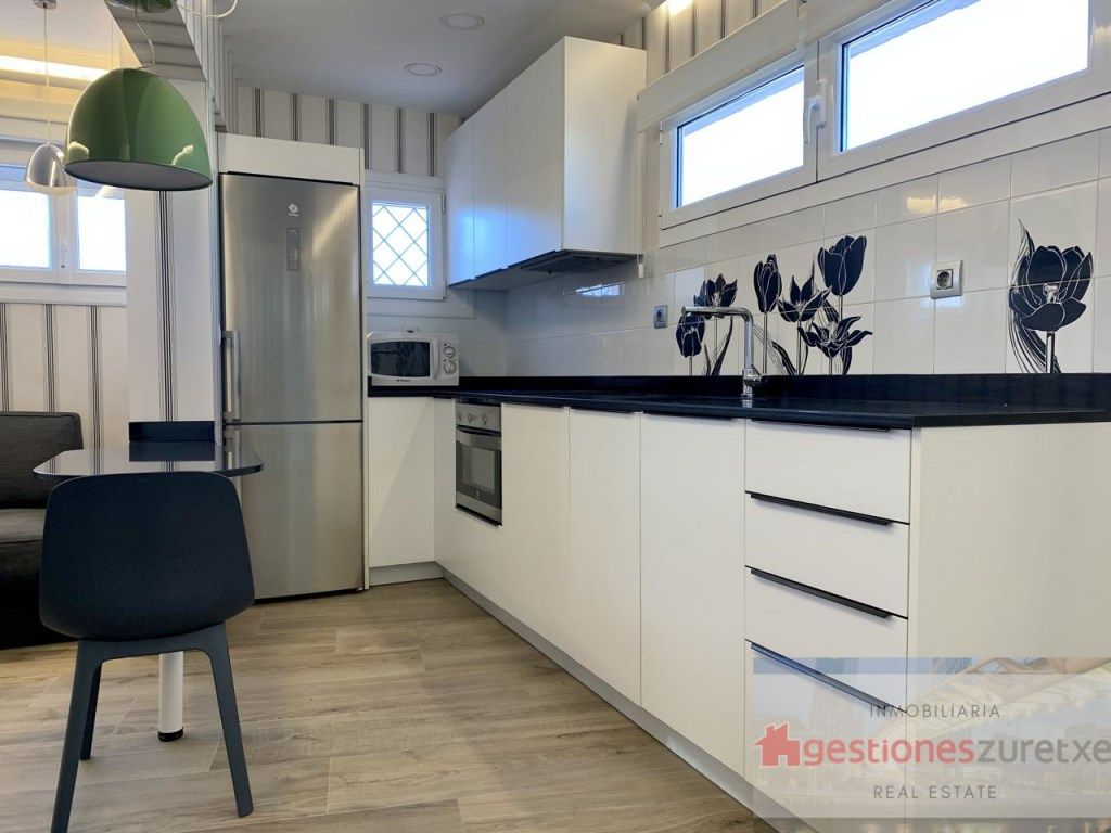Kitchen of Flat to rent in Bilbao   with Heating and Furnished