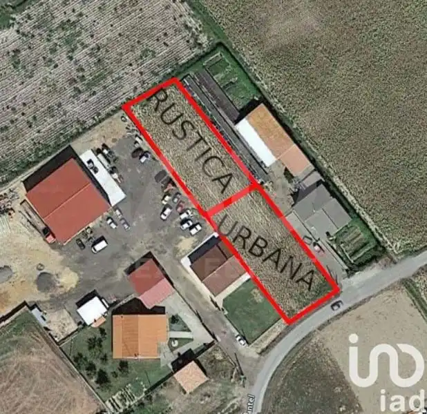 Residential zum Verkauf in Riego de la Vega