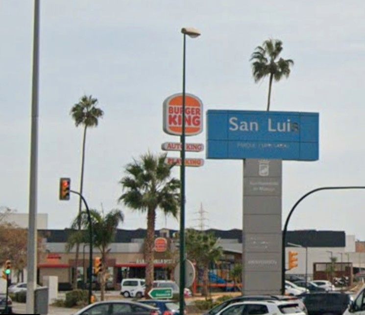 Vista exterior de Nave industrial en venta en Málaga Capital con Calefacción y Alarma