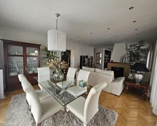 Living room of House or chalet for sale in Algeciras  with Air Conditioner, Private garden and Terrace
