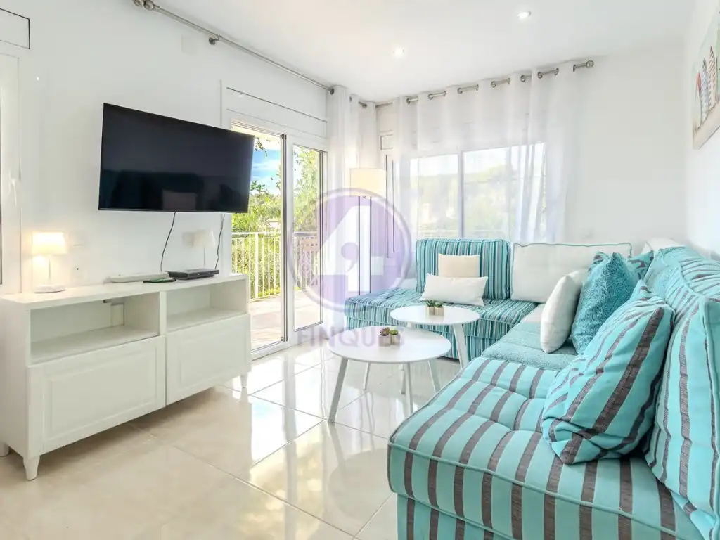 Living room of Houses for sale in Castell d'Aro, Platja d'Aro i s'Agaró