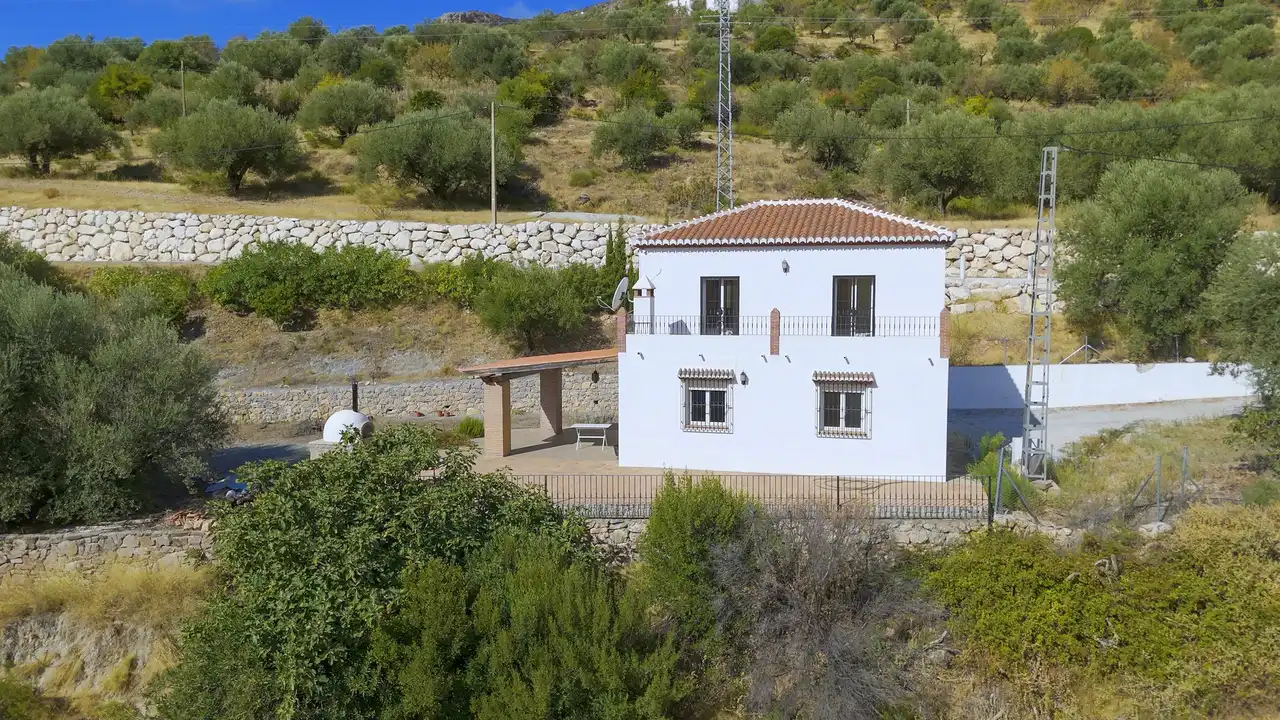 House for sale in Alcaucín