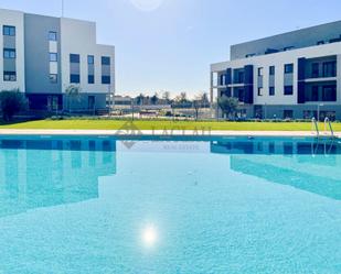 Swimming pool of Flat for sale in Vilanova i la Geltrú  with Air Conditioner, Heating and Private garden