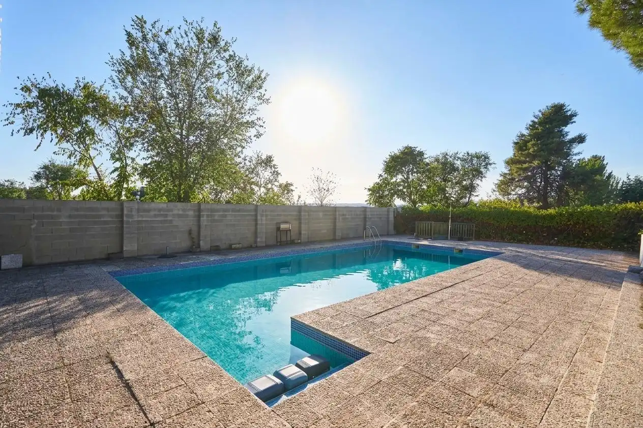Chalet con piscina en venta en MADROÑO DEL, imagen 2