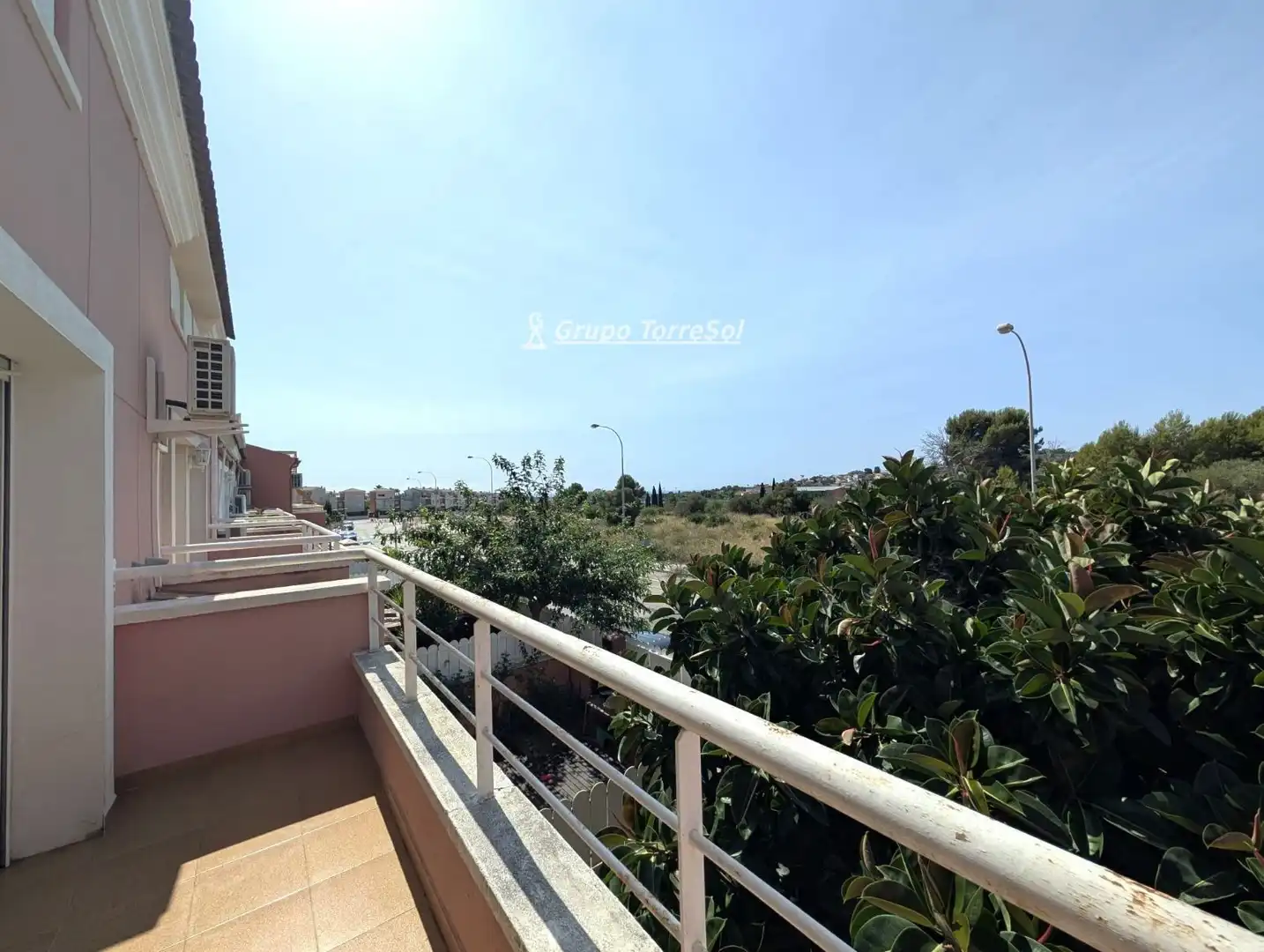 Vista exterior de Casa adosada en venta en El Vendrell con Aire acondicionado, Calefacción y Terraza