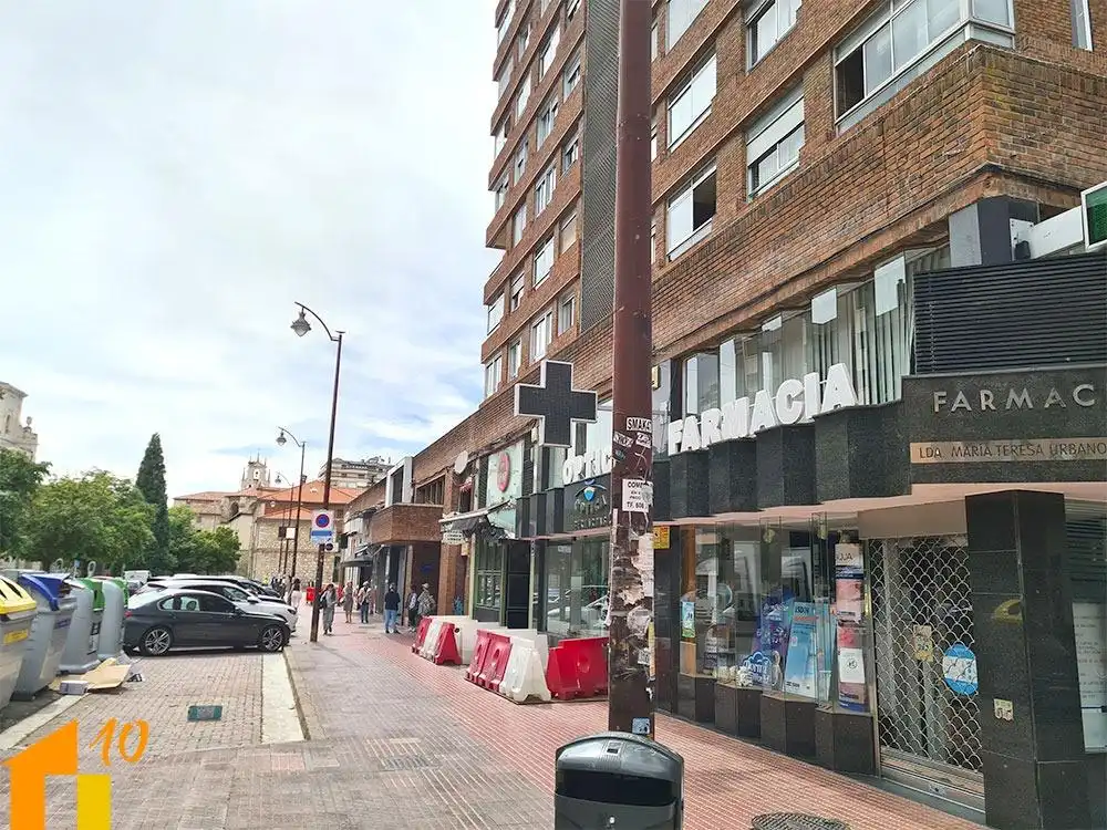 Vista exterior de Pis de lloguer en Burgos amb Calefacció