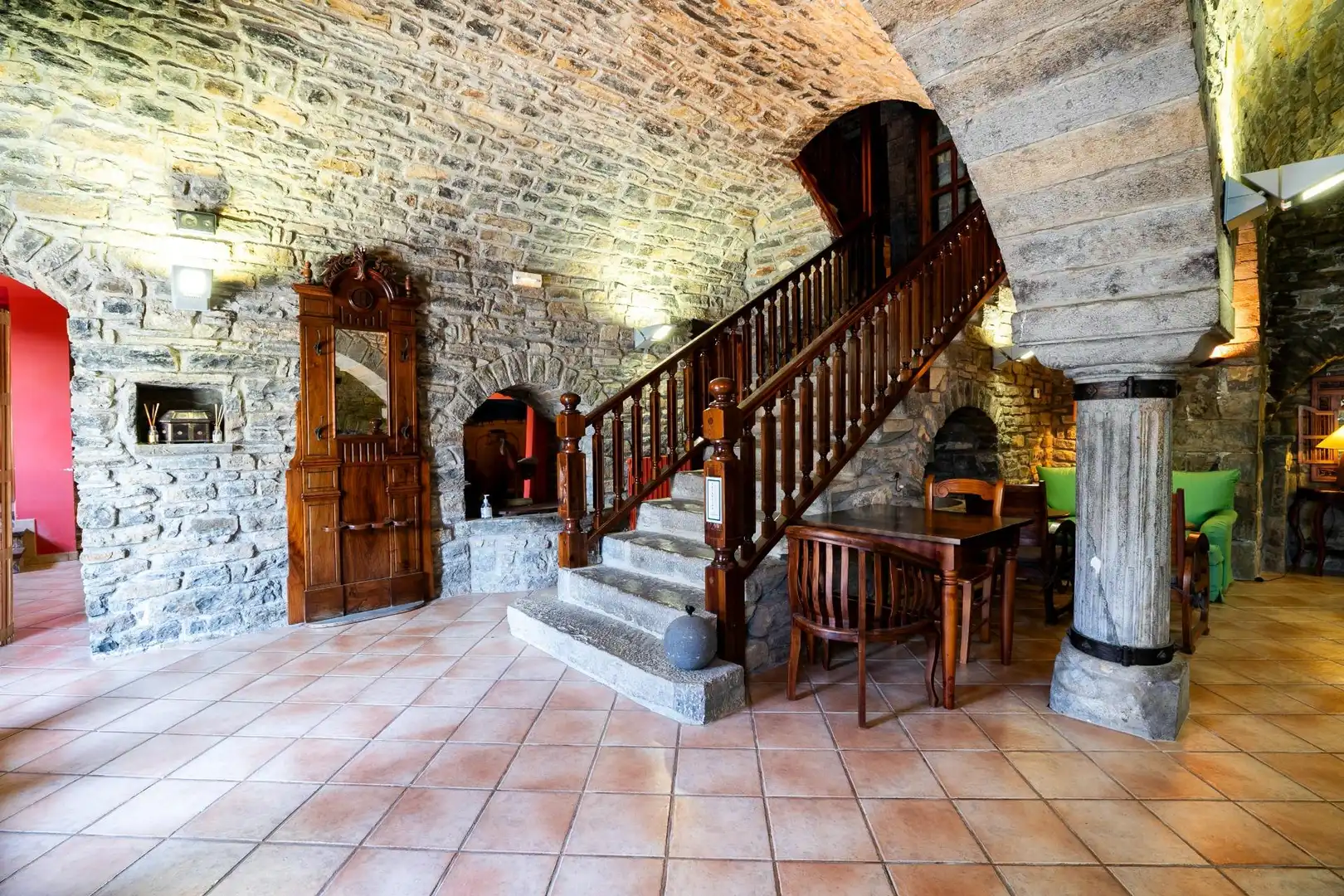Casa o xalet en venda en Boltaña amb Calefacció, Terrassa i Moblat