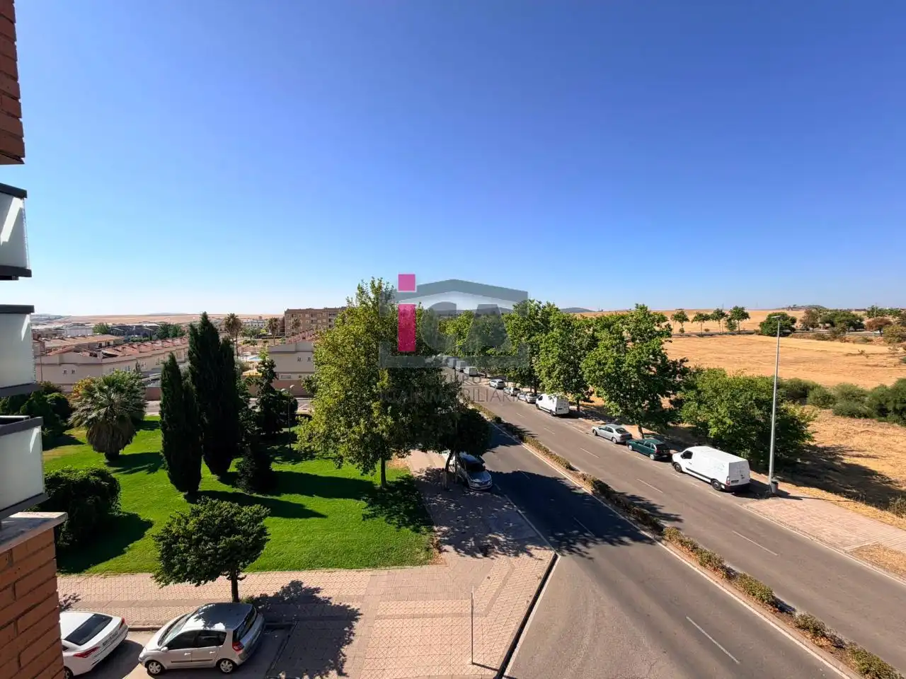 Vista exterior de Pis en venda en Cáceres amb Calefacció, Terrassa i Traster