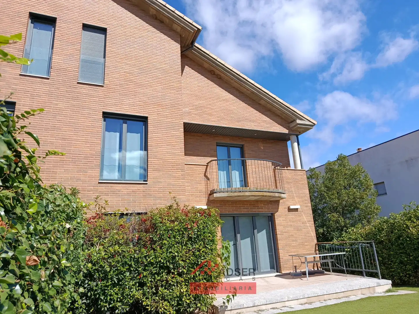 Maison jumelée avec piscine à vendre à Navarrete - LEZA