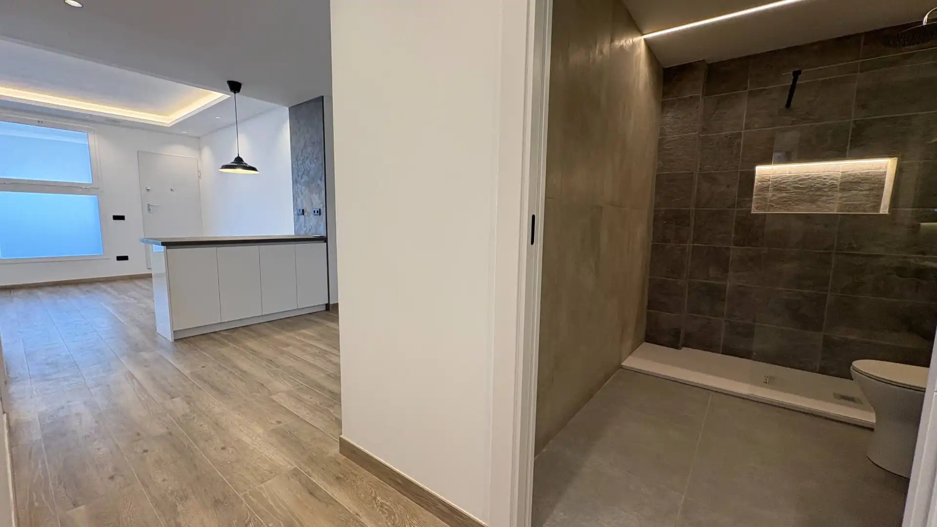 Wohnung zur Miete in Aldaia mit Klimaanlage, Heizung und Parkett