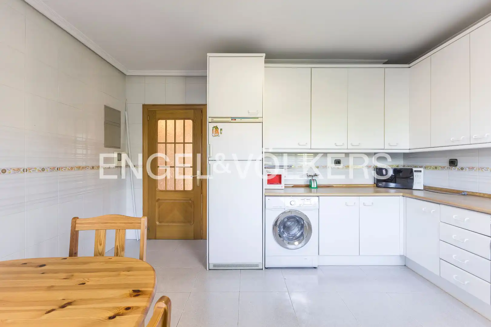 Cocina de Piso en venta en Madrid con Aire acondicionado, Calefacción y Jardín privado