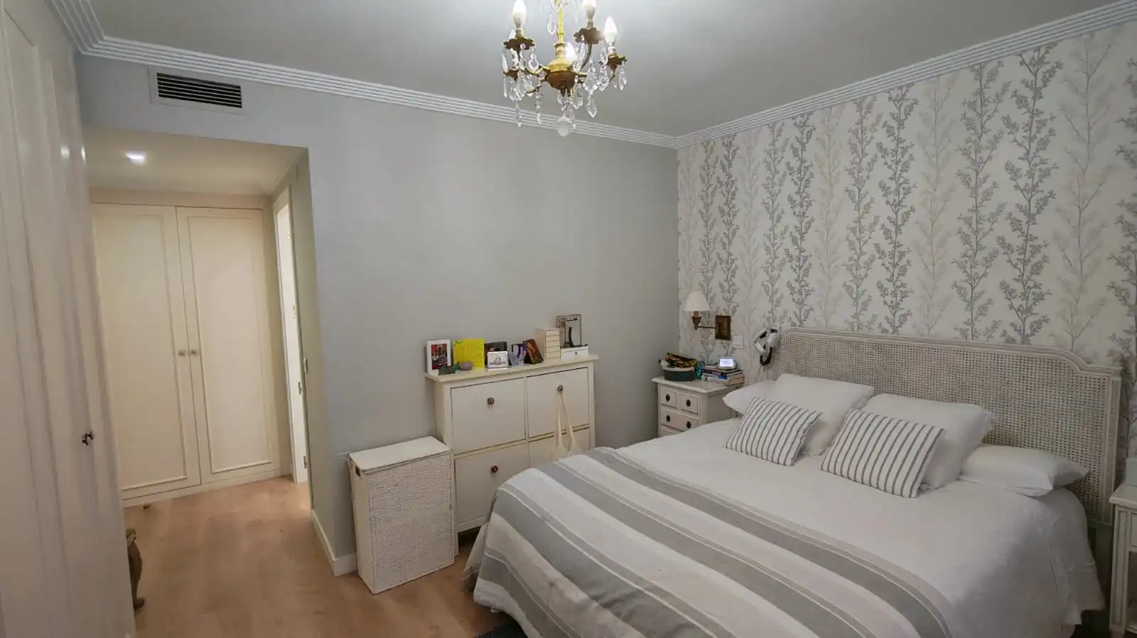 Bedroom of Flat for sale in Guadalajara  with Air Conditioner, Heating and Terrace