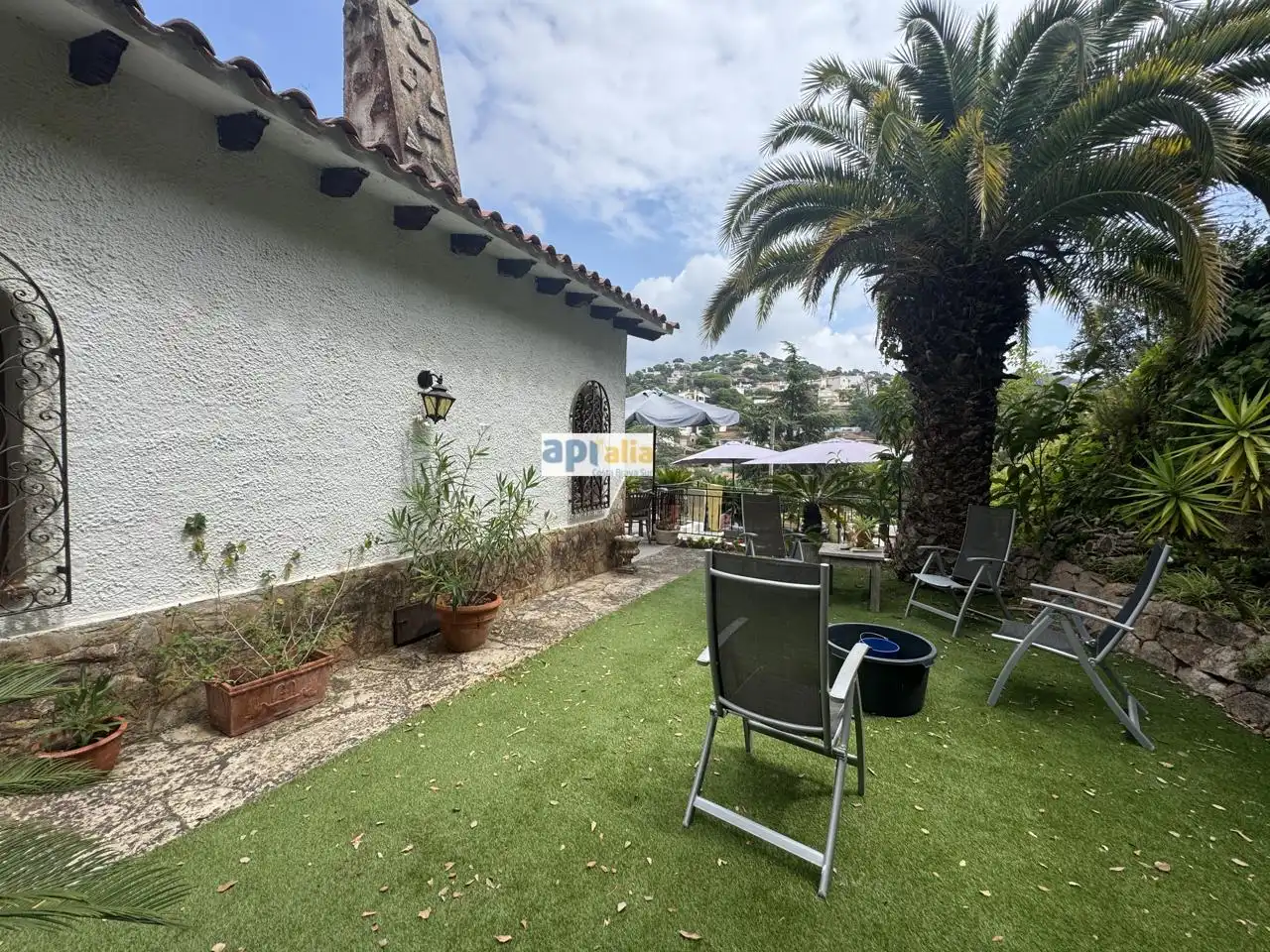 Houses for sale in Canyelles