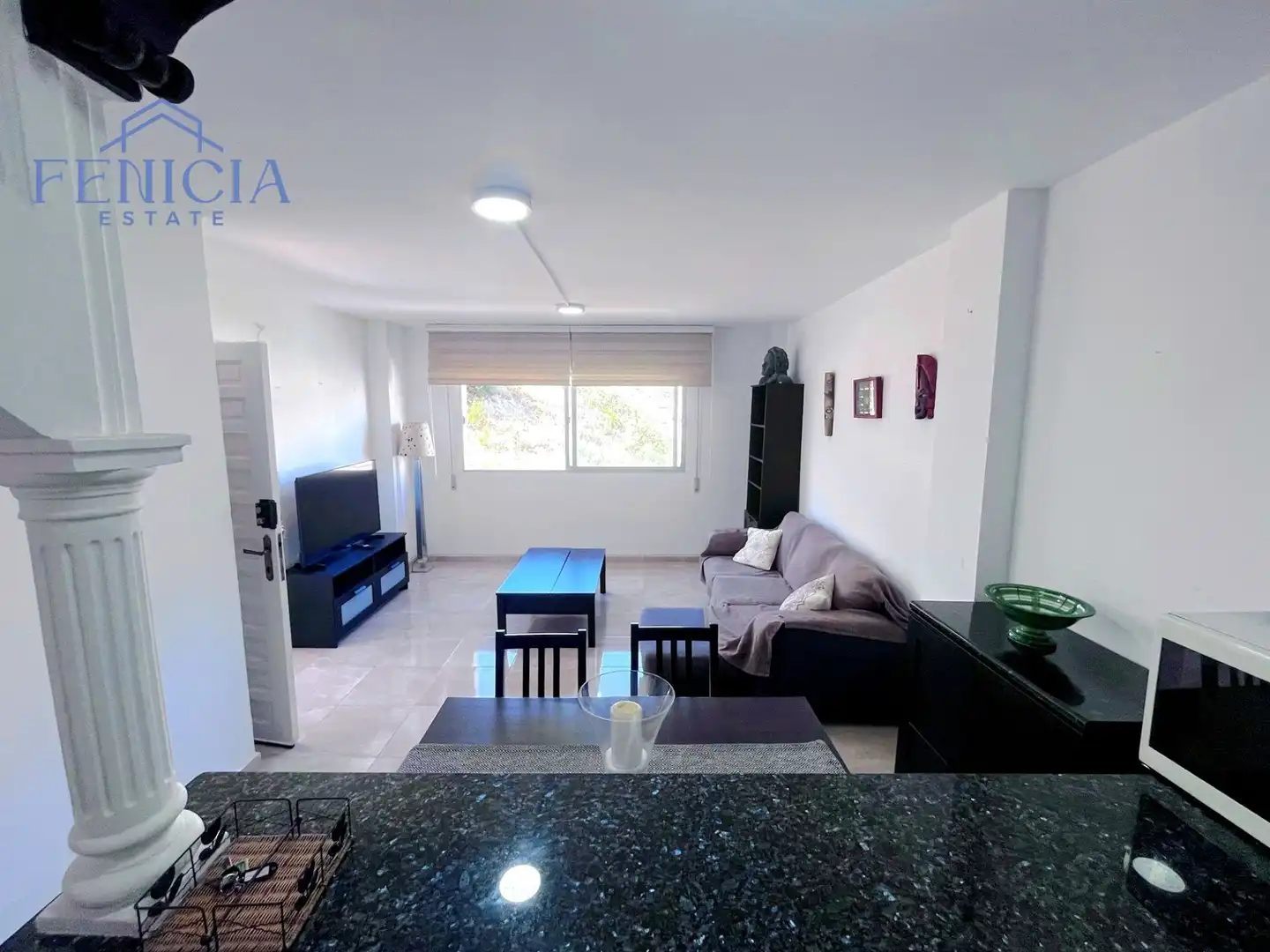 Sala de estar de Piso en venta en Almuñécar con Terraza, Trastero y Piscina comunitaria