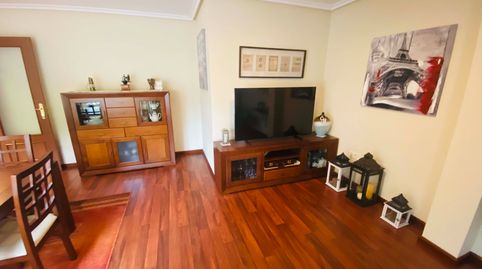 Foto 2 de Piso en venta en Aldea Santana, San Martín del Rey Aurelio, Asturias