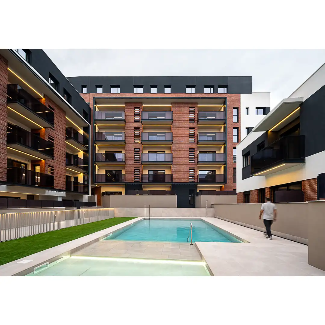 Vista exterior de Planta baja en venta en Granollers con Aire acondicionado, Calefacción y Jardín privado