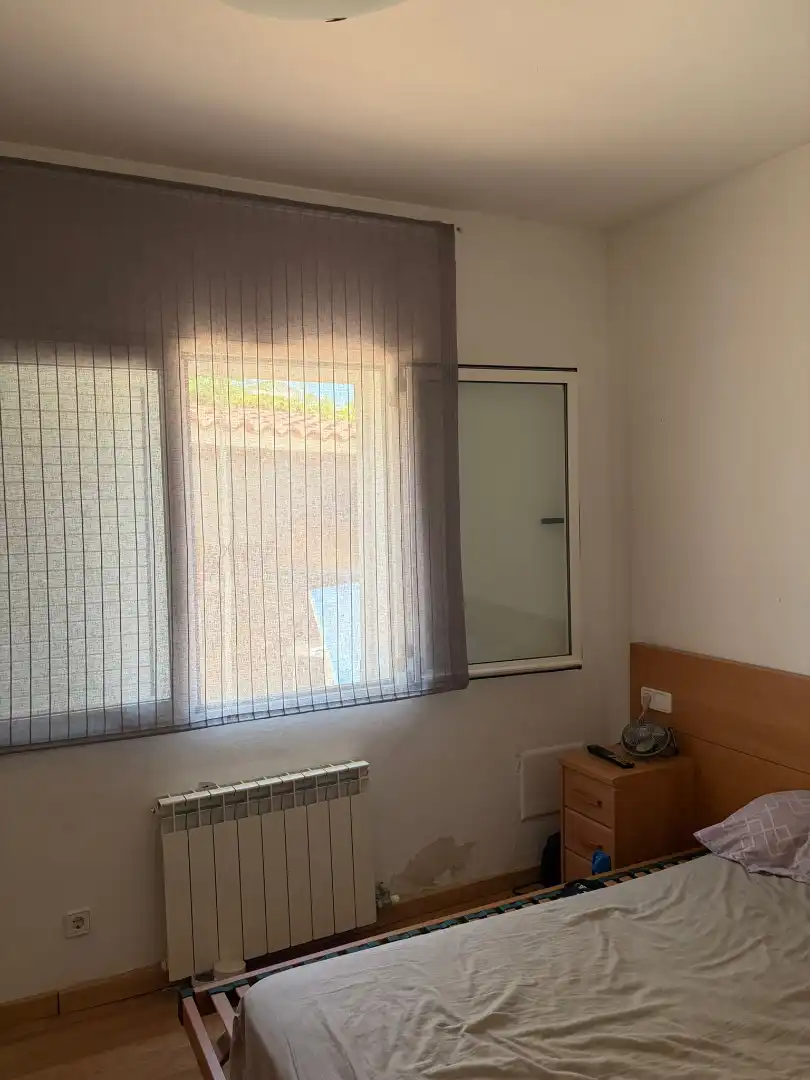 Habitación de Casa o chalet en venta en La Pobla de Montornès   con Aire acondicionado, Calefacción y Jardín privado