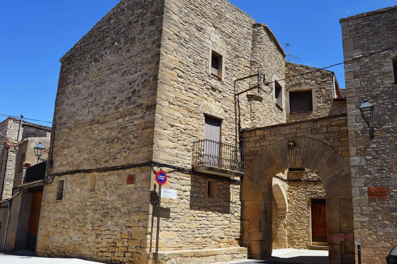 Vista exterior de Casa o chalet en venta en Conesa con Terraza y Balcón