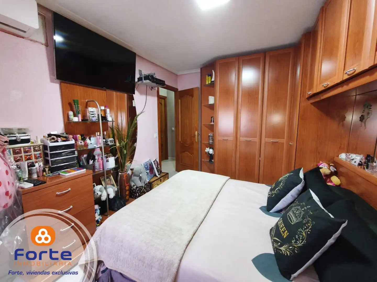 Habitación de Piso en venta en Córdoba con Aire acondicionado y Calefacción