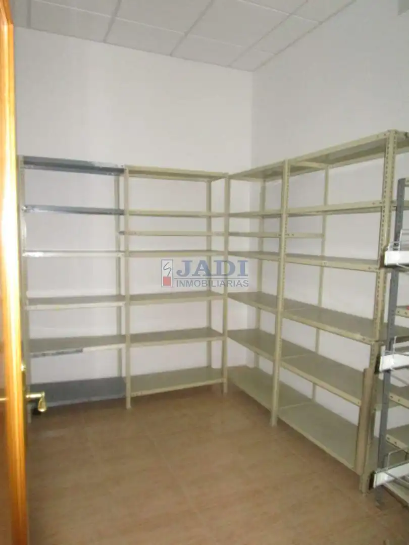 Local comercial de lloguer a Valdepeñas, imagen 8
