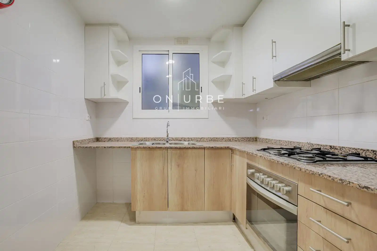 Kitchen of Flat for sale in Barcelona  with Air Conditioner