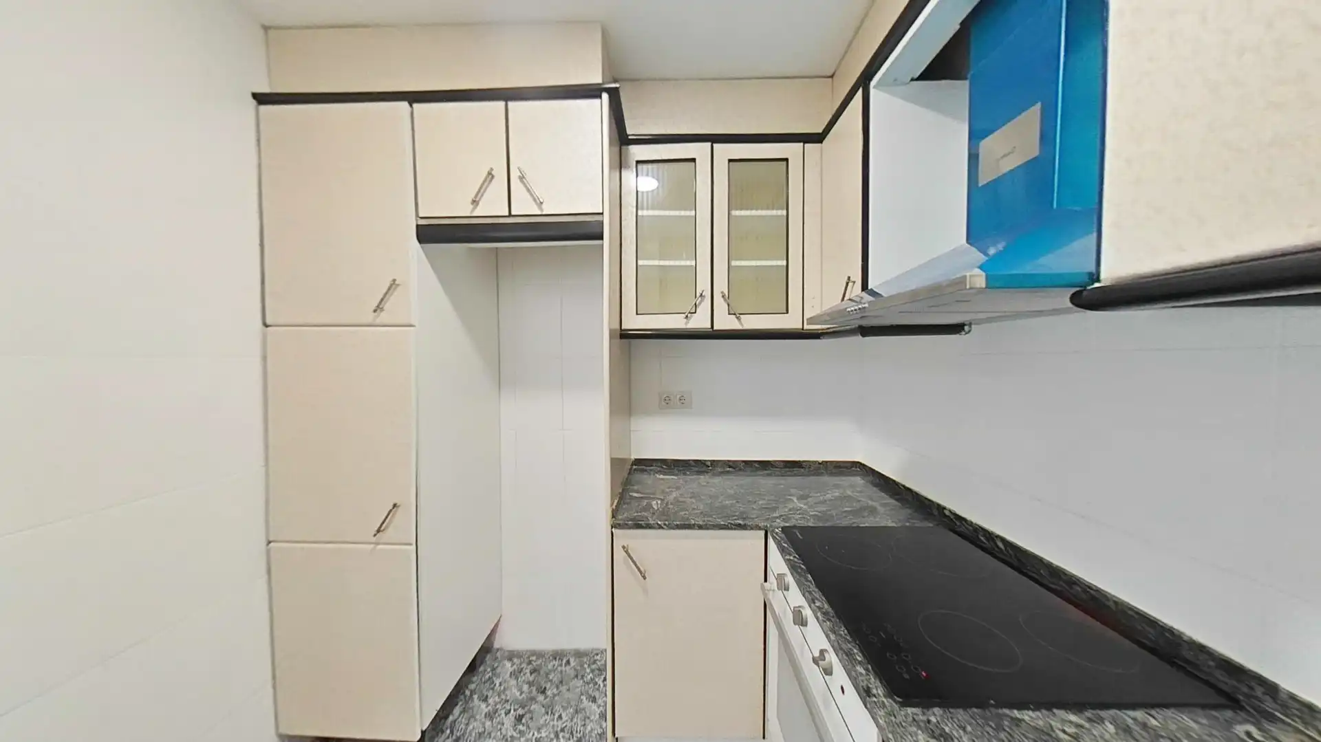 Kitchen of Flat for sale in Sabadell