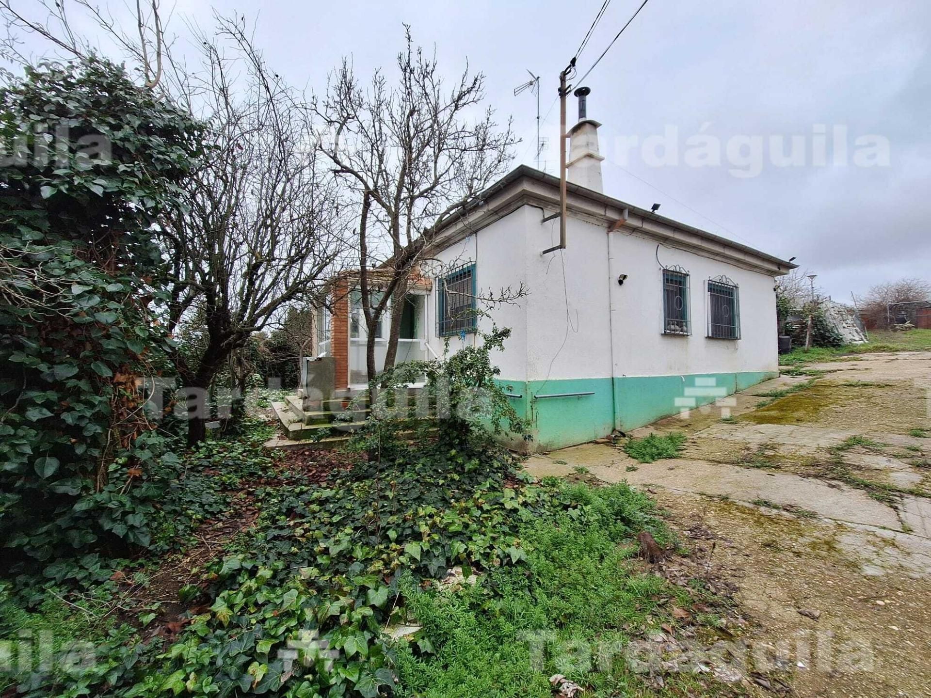 Finca rústica en venda en Castellanos de Villiquera amb Calefacció, Jardí privat i Traster