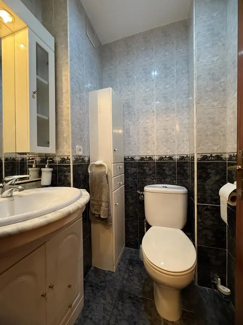 Baño de Piso en venta en Madrid con Calefacción y Terraza