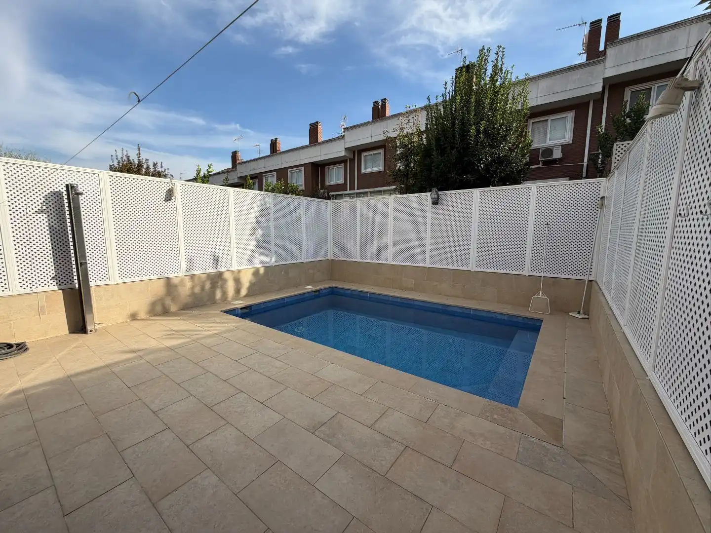 Piscina de Casa o xalet en venda en Montserrat - Parque Empresarial