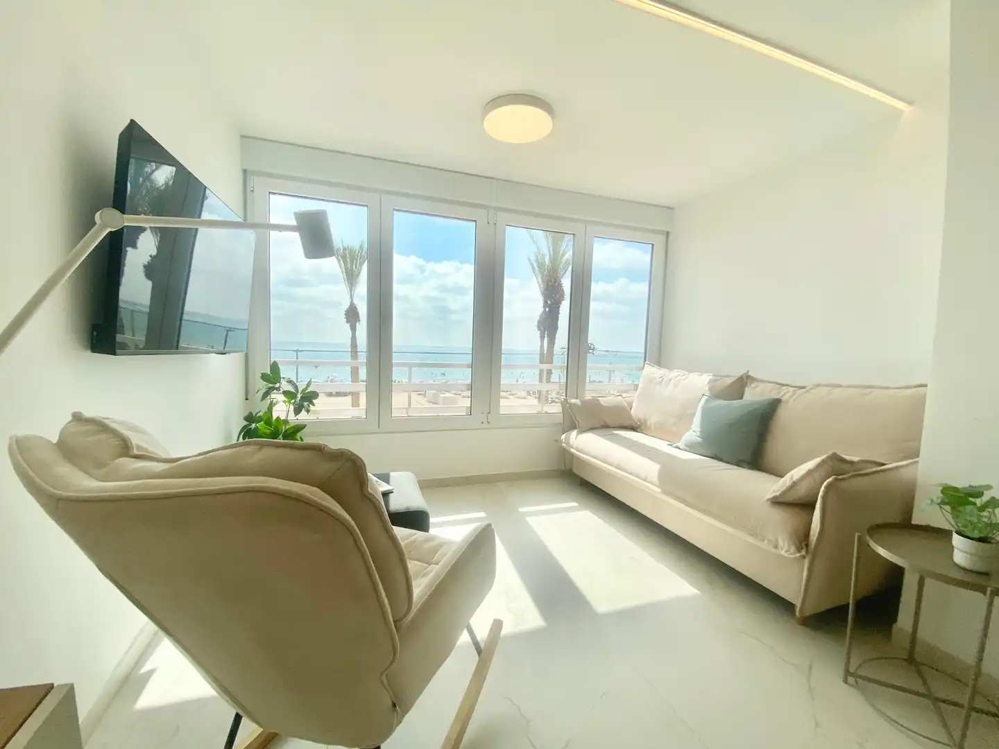 Wohnzimmer von Wohnung zur Miete in El Campello mit Klimaanlage, Schwimmbad und Möbliert