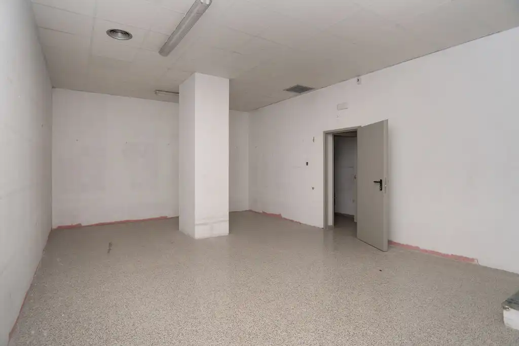 Local comercial de lloguer a C/ Jerónimo Santa Fe, imagen 12
