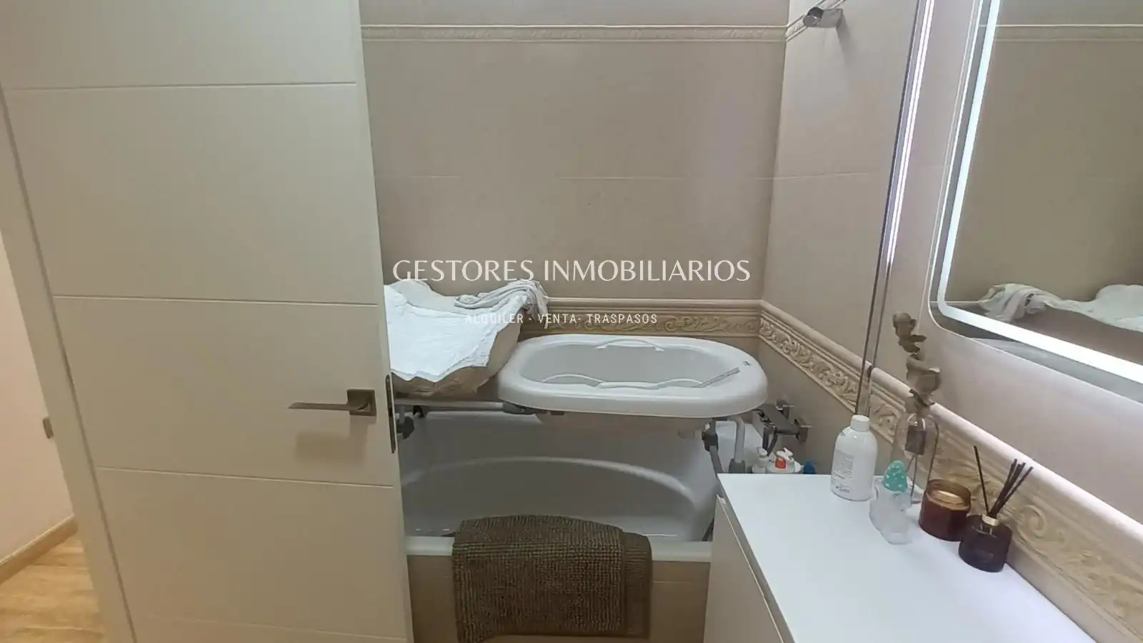 Badezimmer von Dachboden zum Verkauf in Ibi mit Klimaanlage, Heizung und Terrasse