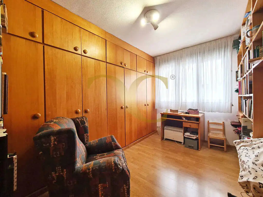 Flat for sale in Oviedo   with Heating