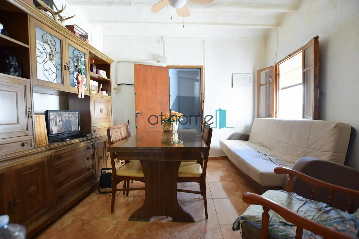 Sala de estar de Finca rústica en venta en Castellnovo con Terraza y Amueblado
