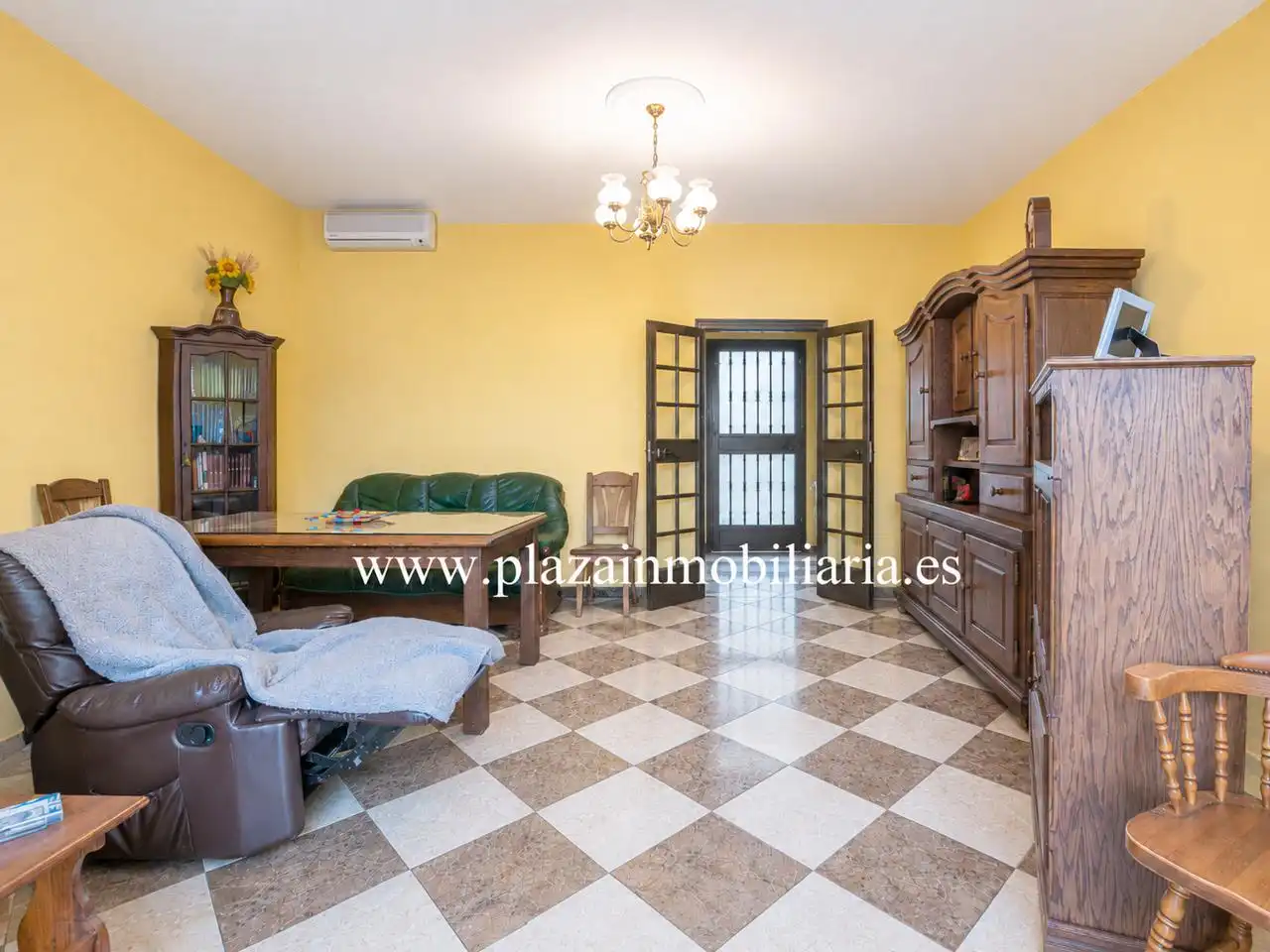 Sala de estar de Casa o chalet en venta en Lucena con Trastero y Balcón