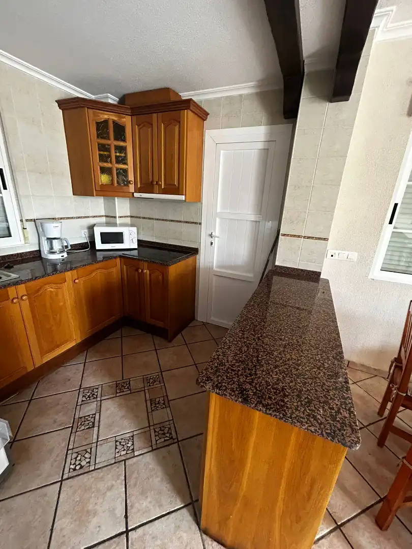 Cocina de Casa o chalet en venta en Torrevieja con Jardín privado, Terraza y Piscina