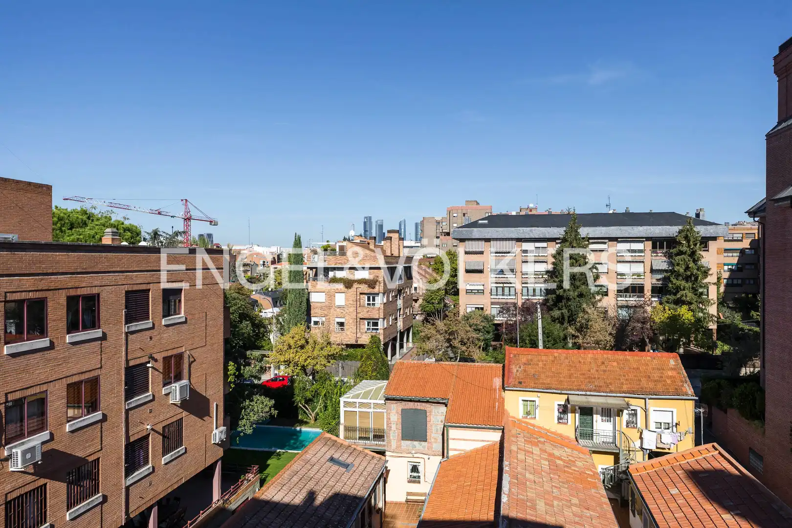 Vista exterior de Piso en venta en Ciudad Lineal