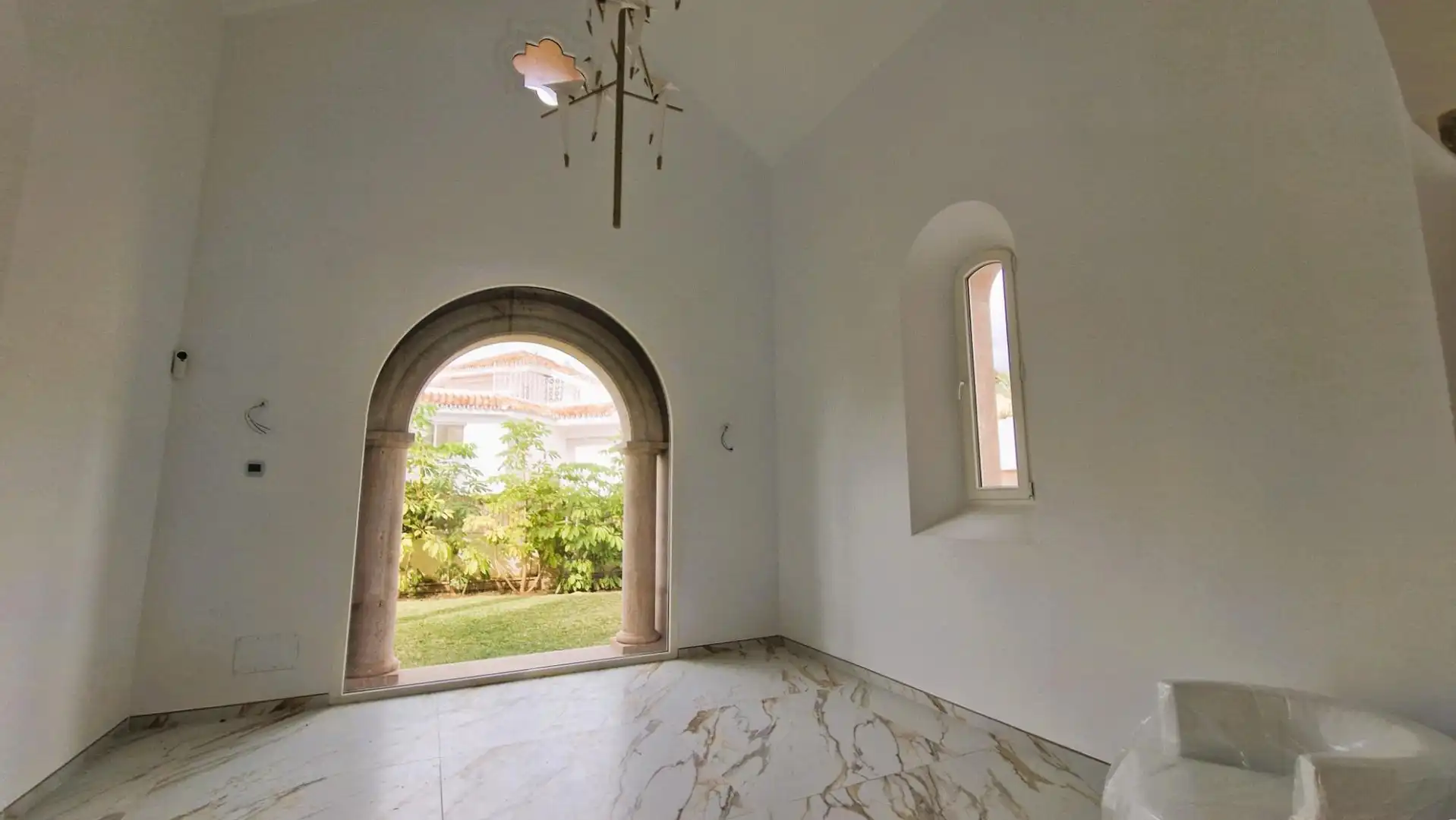 Houses for sale in Marbella  with Air Conditioner, Private garden and Terrace