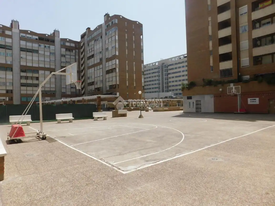 Aparcament de Estudi en venda en Zaragoza