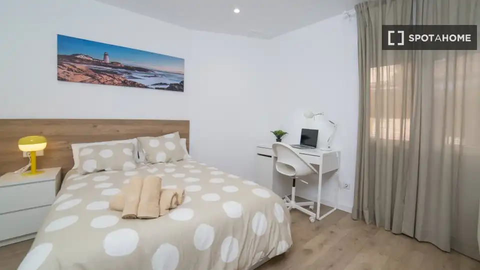 Room in Barrio de Benicalap