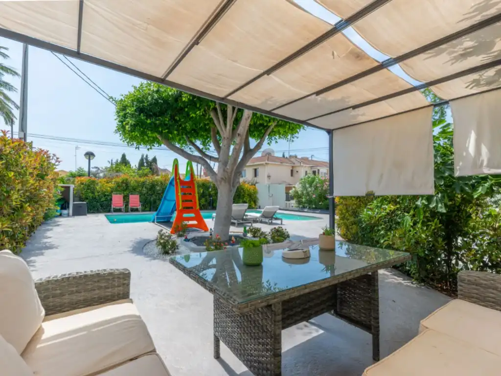 Terrassa de Casa o xalet en venda en El Campello amb Aire condicionat, Jardí privat i Terrassa