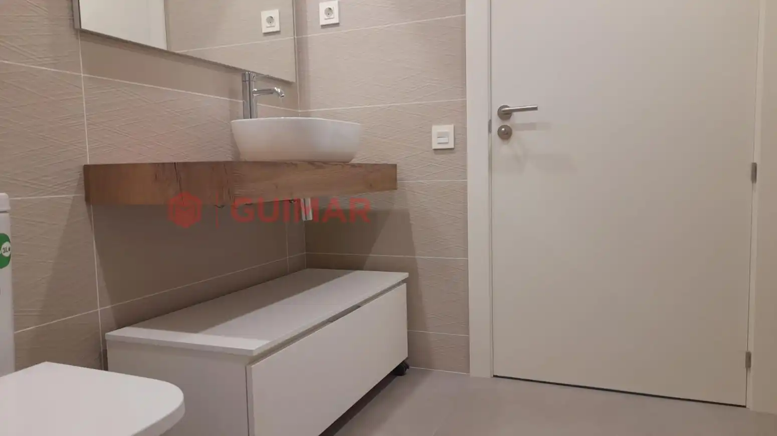Badezimmer von Wohnung zur Miete in Sant Boi de Llobregat mit Heizung, Privatgarten und Parkett