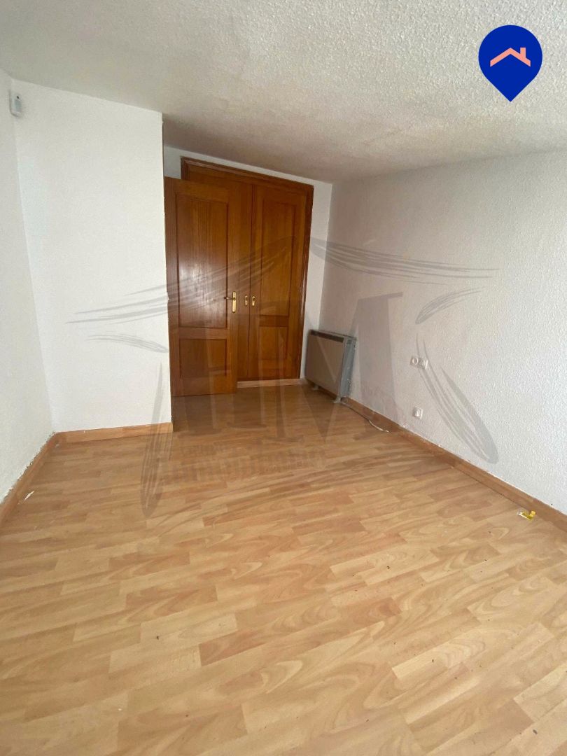 Bedroom of Flat for sale in Cercedilla  with Alarm