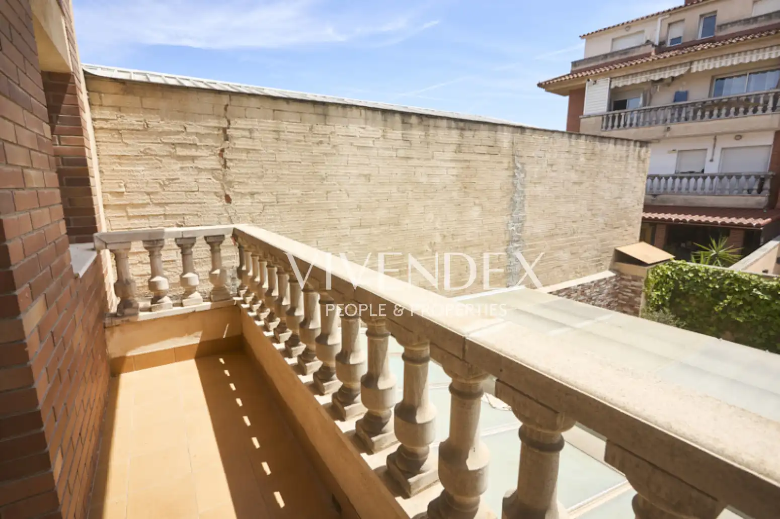 Terrace of Houses for sale in Sant Vicenç Dels Horts  with Terrace