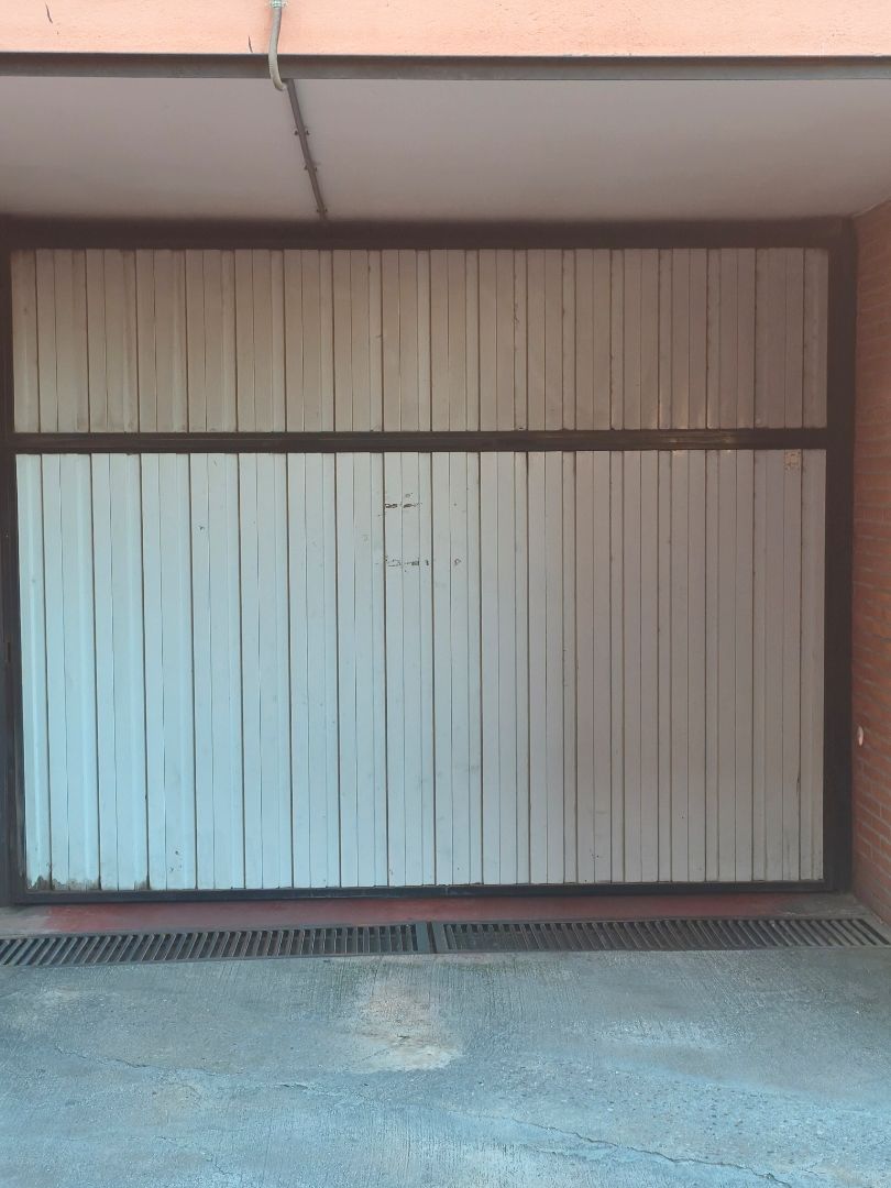 Exterior view of Garage for rent in  Toledo Capital