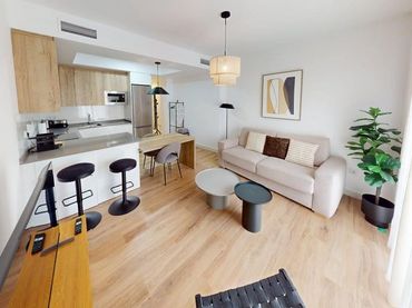 Monolocale con balcone in vendita a Calle Lagunillas 48