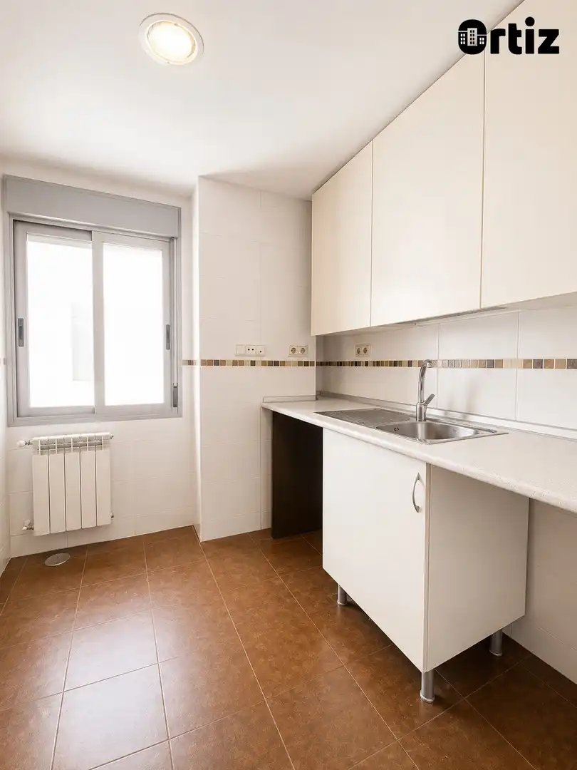 Küche von Dachboden zum Verkauf in Alovera mit Heizung, Terrasse und Abstellraum