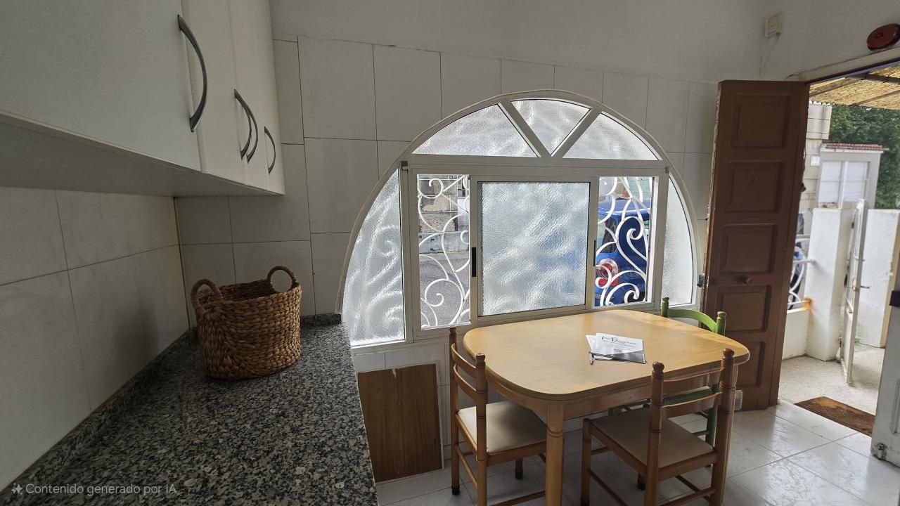 Cuina de Pis en venda en Vigo  amb Calefacció i Terrassa